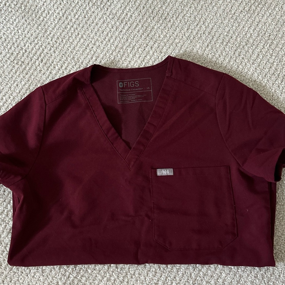 FIGS Catarina Scrub Top